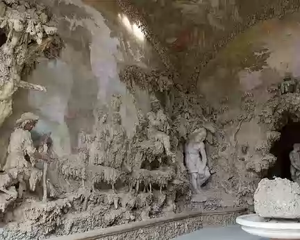 PXL064 Grotte de Buontalenti